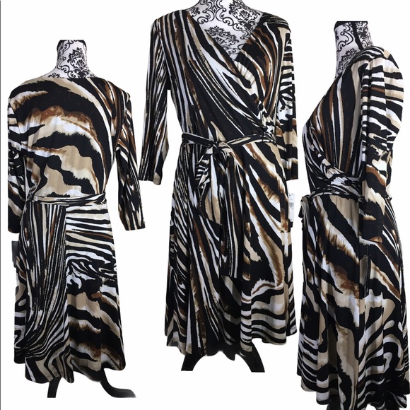 AB Studio Dresses & Skirts - Animal print wrap dress